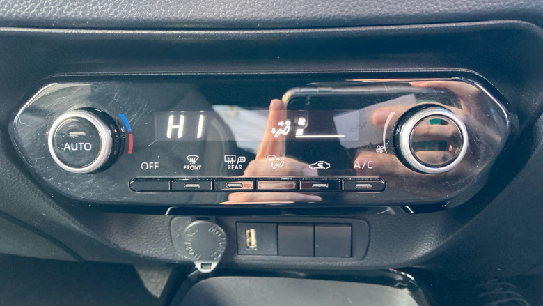 Toyota Aygo X 1.0 VVT-i Edge 5dr Petrol Hatchback